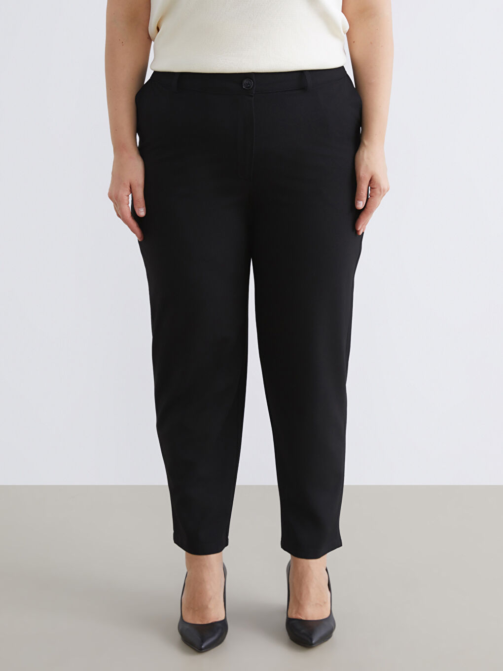 Siyah Büyük Beden Regular Fit Kadın Pantolon	-1