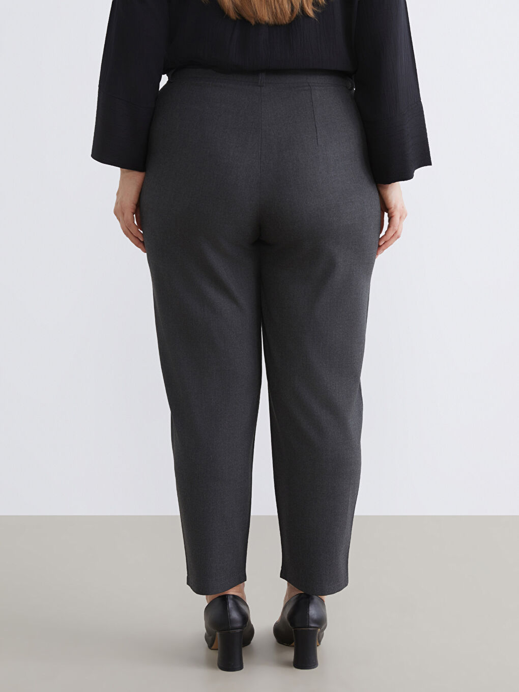 Antrasit Büyük Beden Regular Fit Kadın Pantolon	-3