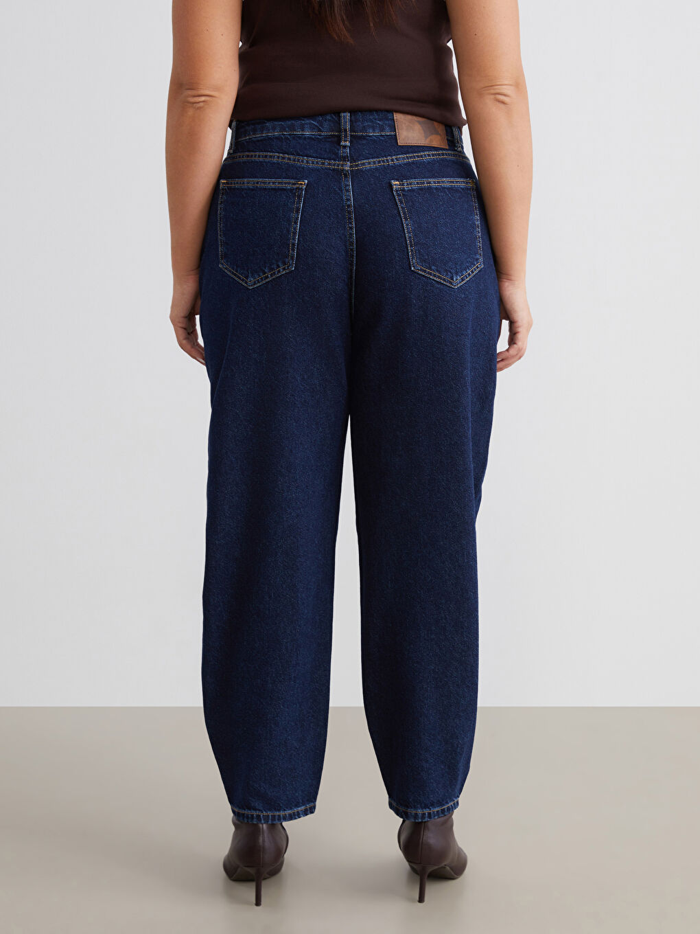 Lacivert Büyük Beden Straight Fit Kadın Jean Pantolon-3