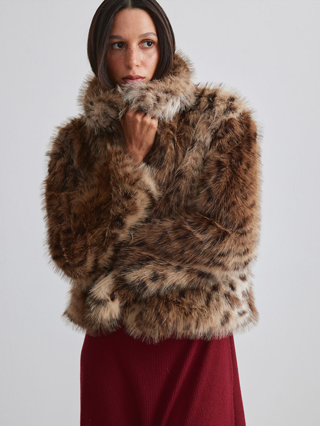 Kahverengi Leopar Desenli Kadın Kürk Mont