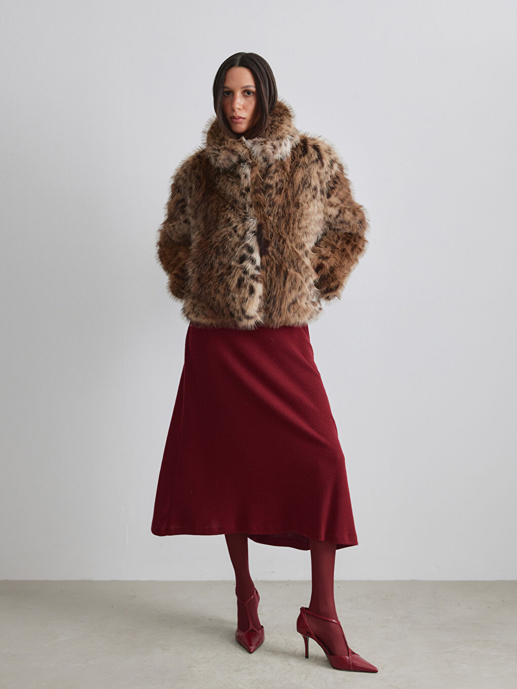 Kahverengi Leopar Desenli Kadın Kürk Mont-1