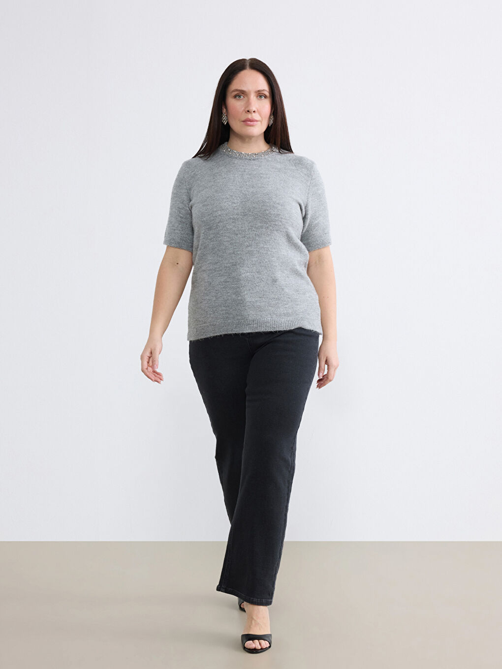 Gri Büyük Beden Bisiklet Yaka Taşlı Kadın Triko Kazak-1