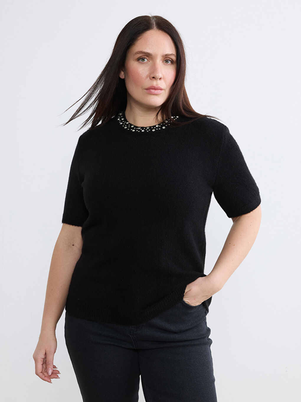 Siyah Büyük Beden Bisiklet Yaka Taşlı Kadın Triko Kazak