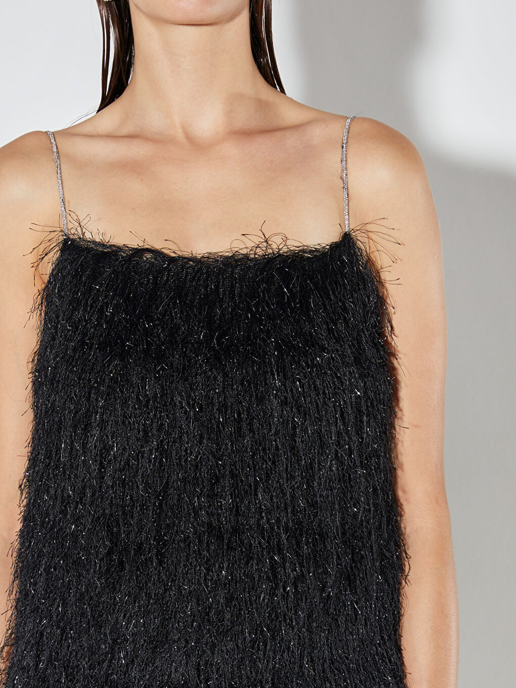 Siyah Kare Yaka Askılı Triko Mini Elbise-2