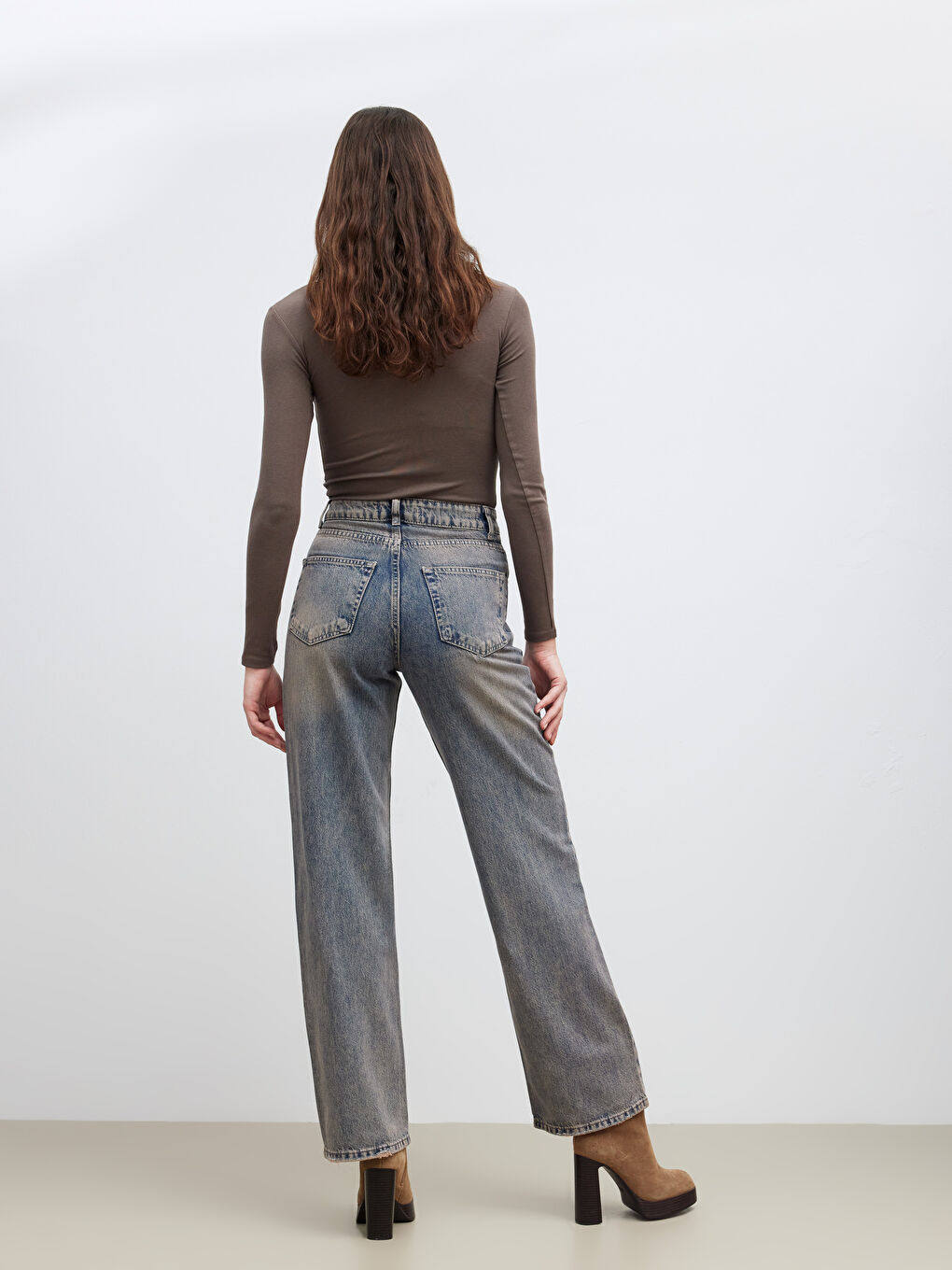 Gri Straight Fit Kadın Jean Pantolon-3