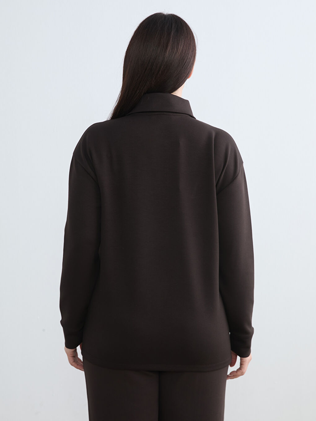 Kahverengi Polo Yaka Kadın Fermuarlı Sweatshirt-3