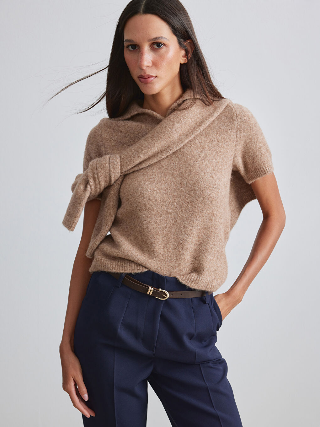 Kahverengi Polo Yaka Yün Karışımlı Kadın Triko Kazak	