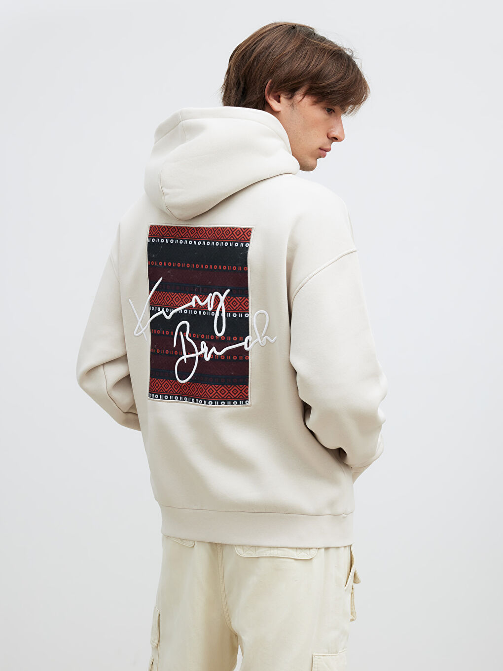 Bej Sırt Baskılı Erkek Kalın Hoodie-3