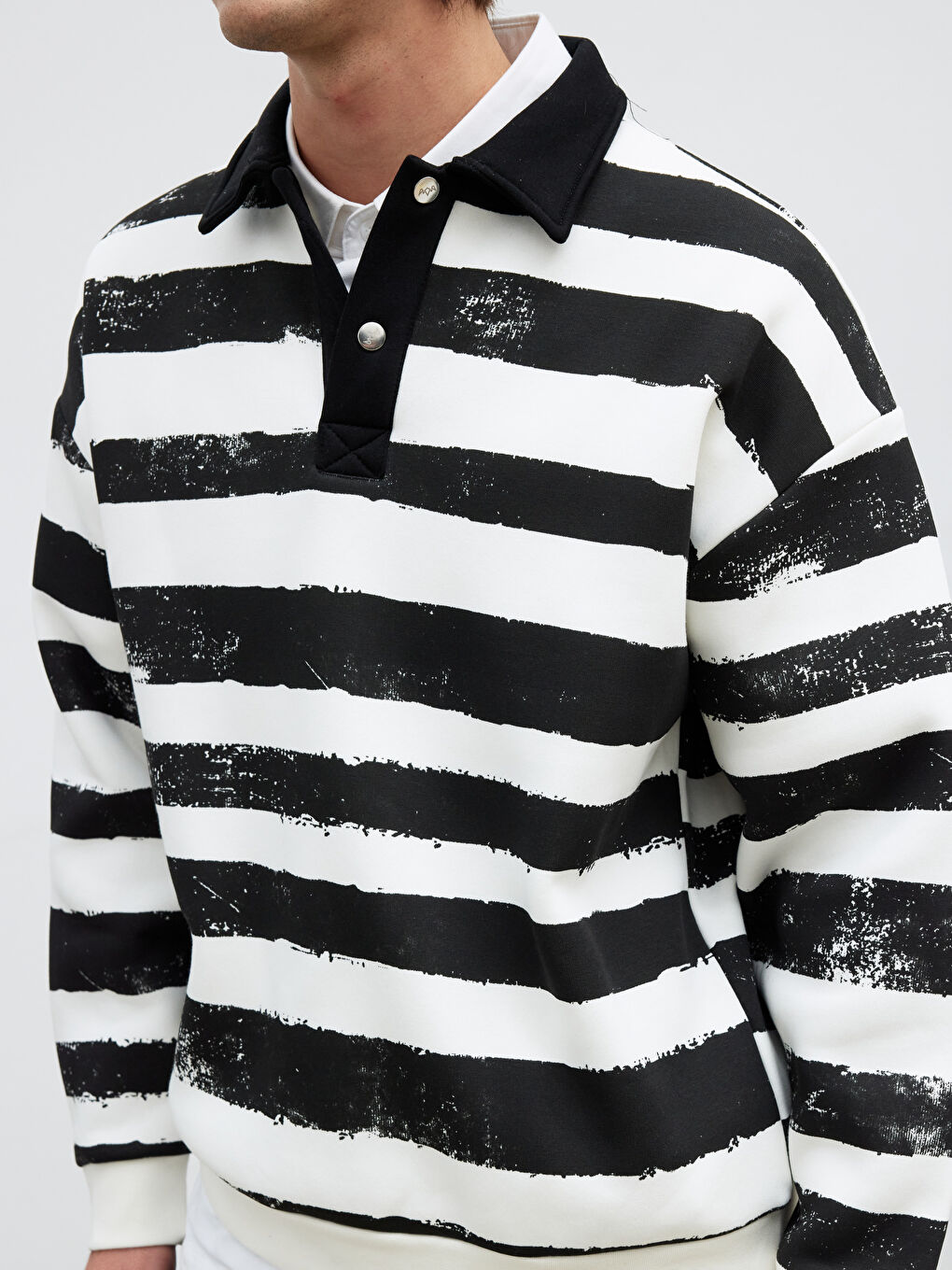Siyah Polo Yaka Çizgili Erkek Sweatshirt-2