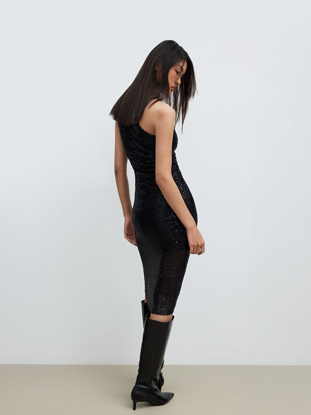 Siyah Tek Omuz Pul Payetli Elbise-3