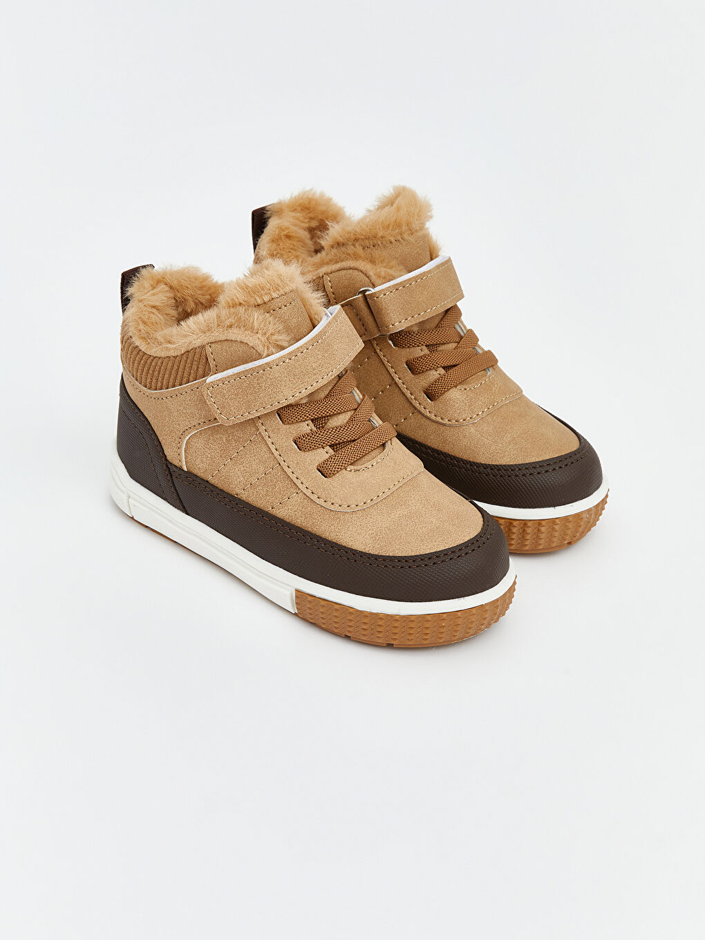 Kahverengi İçi Suni Kürklü Cırt Cırtlı Erkek Bebek Bot