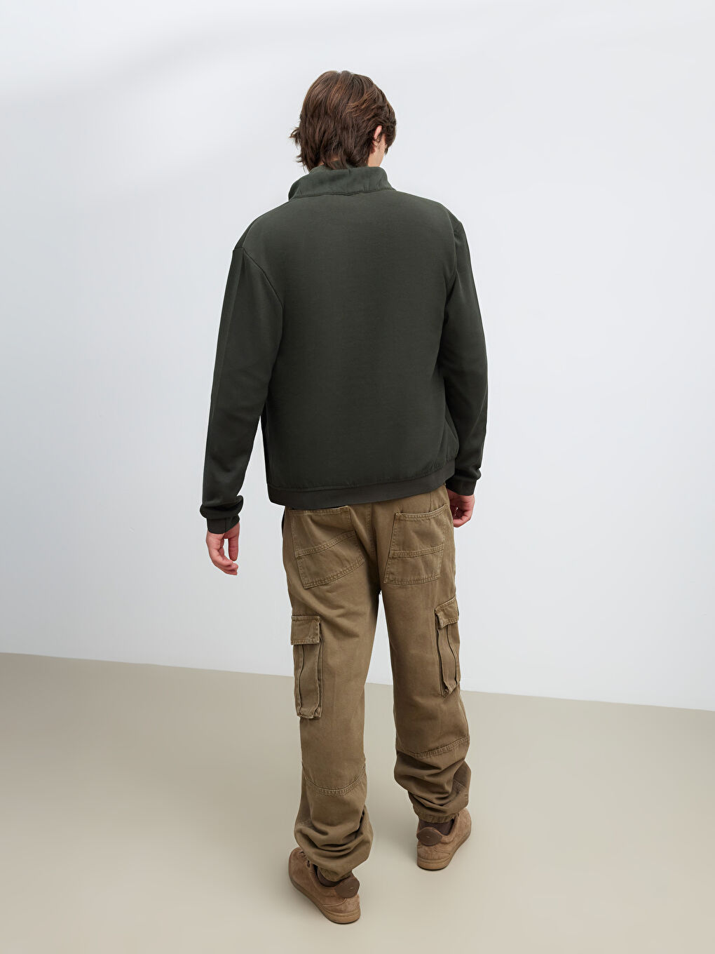 Haki Standart Kalıp Dik Yaka Erkek Mont-4