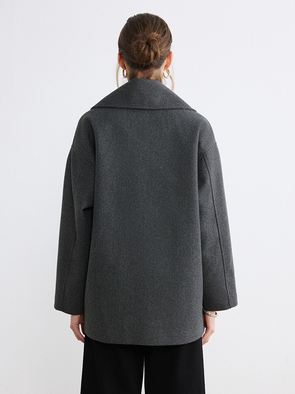 Antrasit Kruvaze Yaka Kadın Kaşe Kaban-4