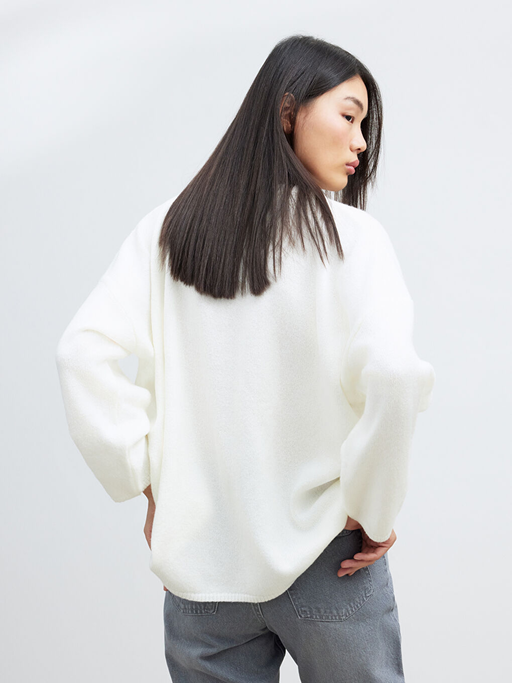 Beyaz Bisiklet Yaka Kadın Triko Kazak-3