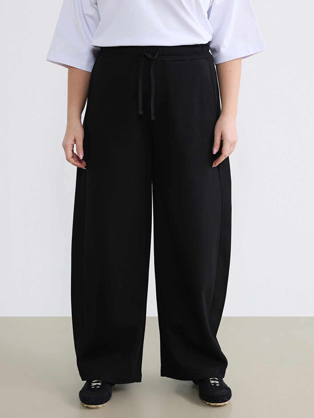 Siyah Beli Lastikli Kadın Kalın Eşofman Altı-5