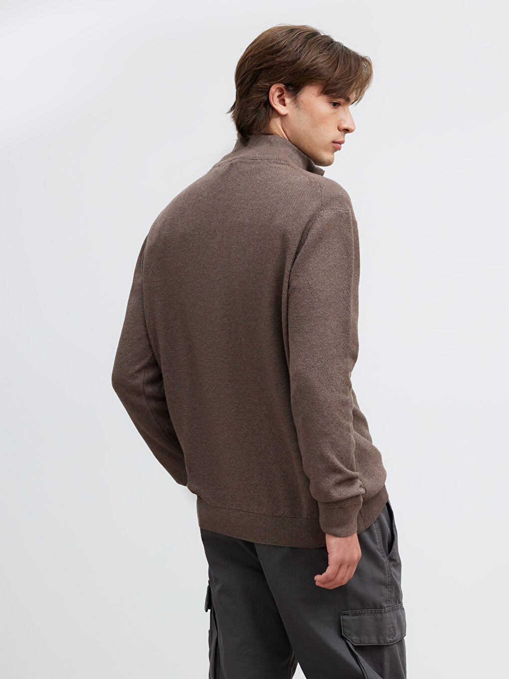 Kahverengi Dik Yaka Erkek Triko Kazak-3