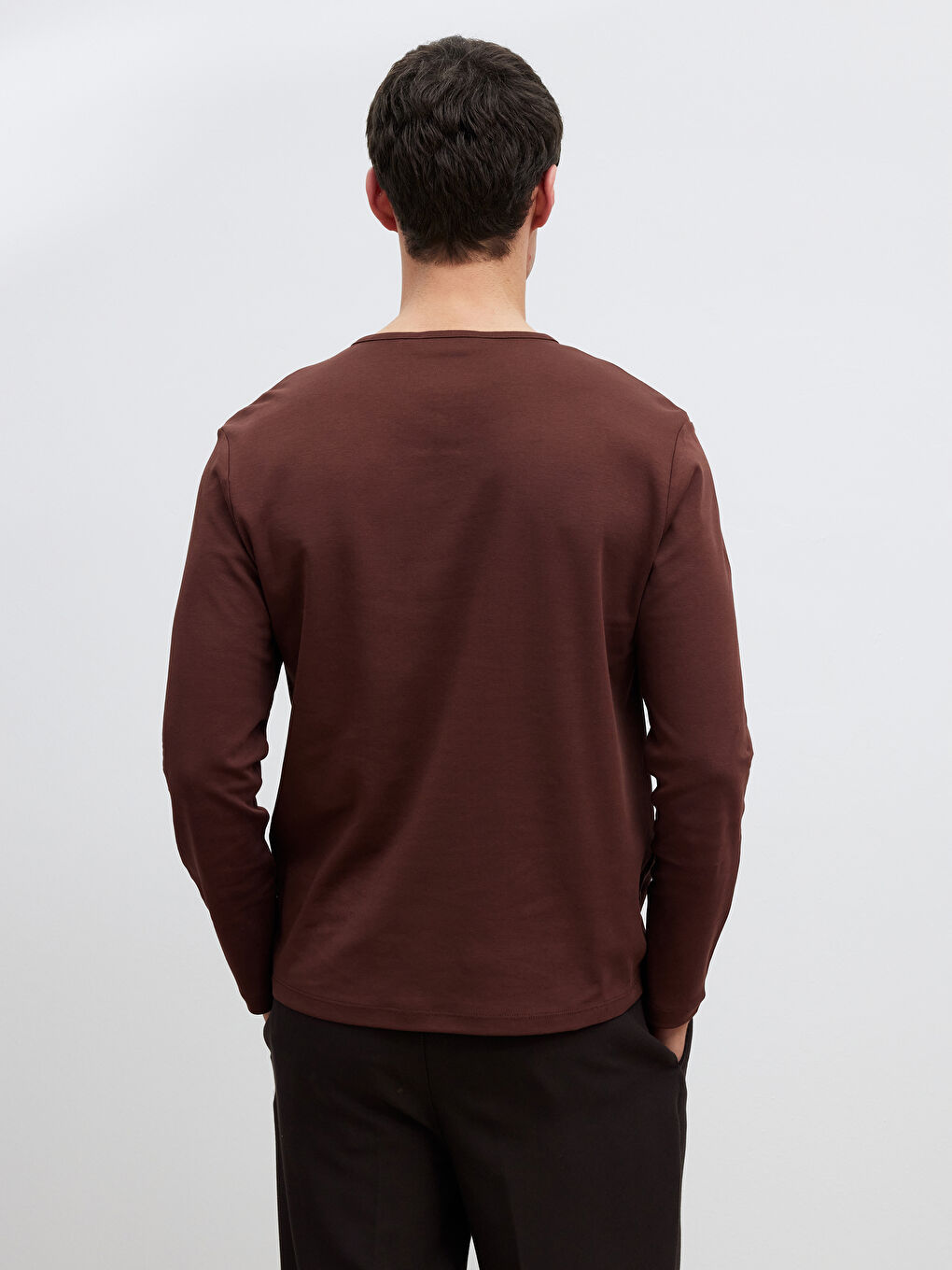 Kahverengi Düğmeli Bisiklet Yaka Yaka Uzun Kollu Erkek Tişört-3