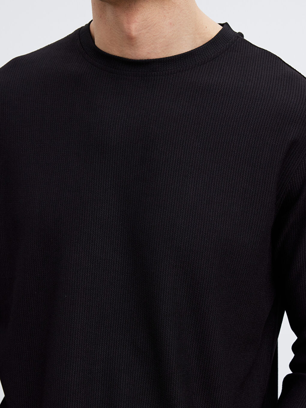 Siyah Bisiklet Yaka Erkek Tişört-2