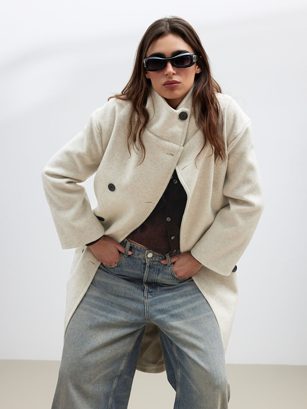 Bej Dik Yaka Kadın Kaşe Kaban		
-1