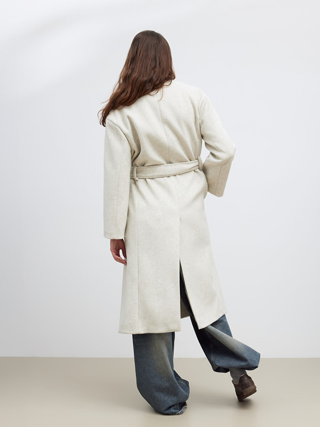 Bej Dik Yaka Kadın Kaşe Kaban		
-4