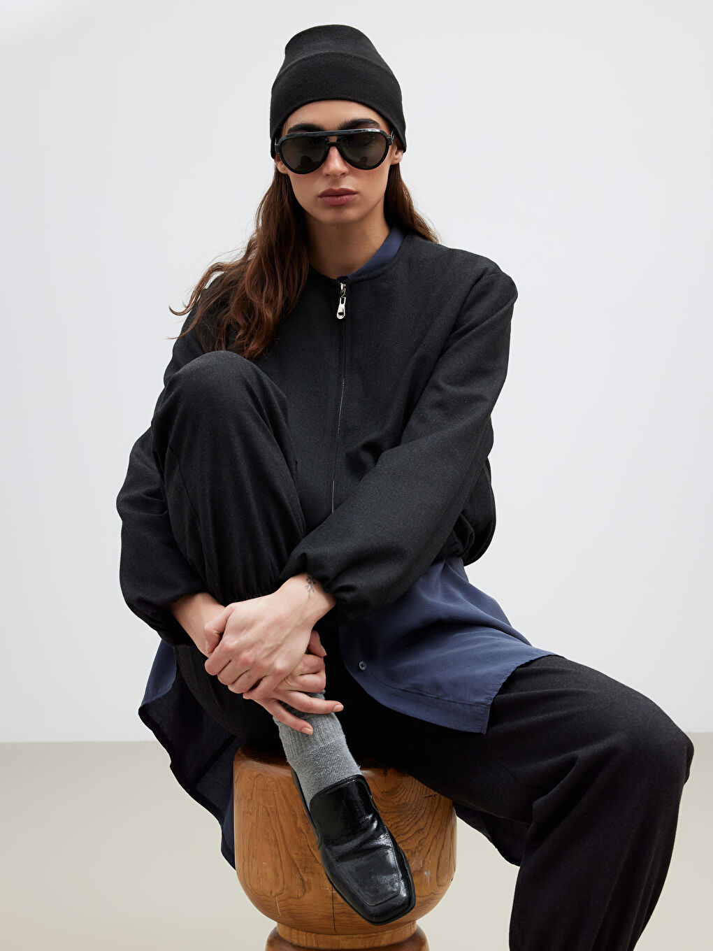 Antrasit Bisiklet Yaka Crop Kadın Kaşe Ceket	