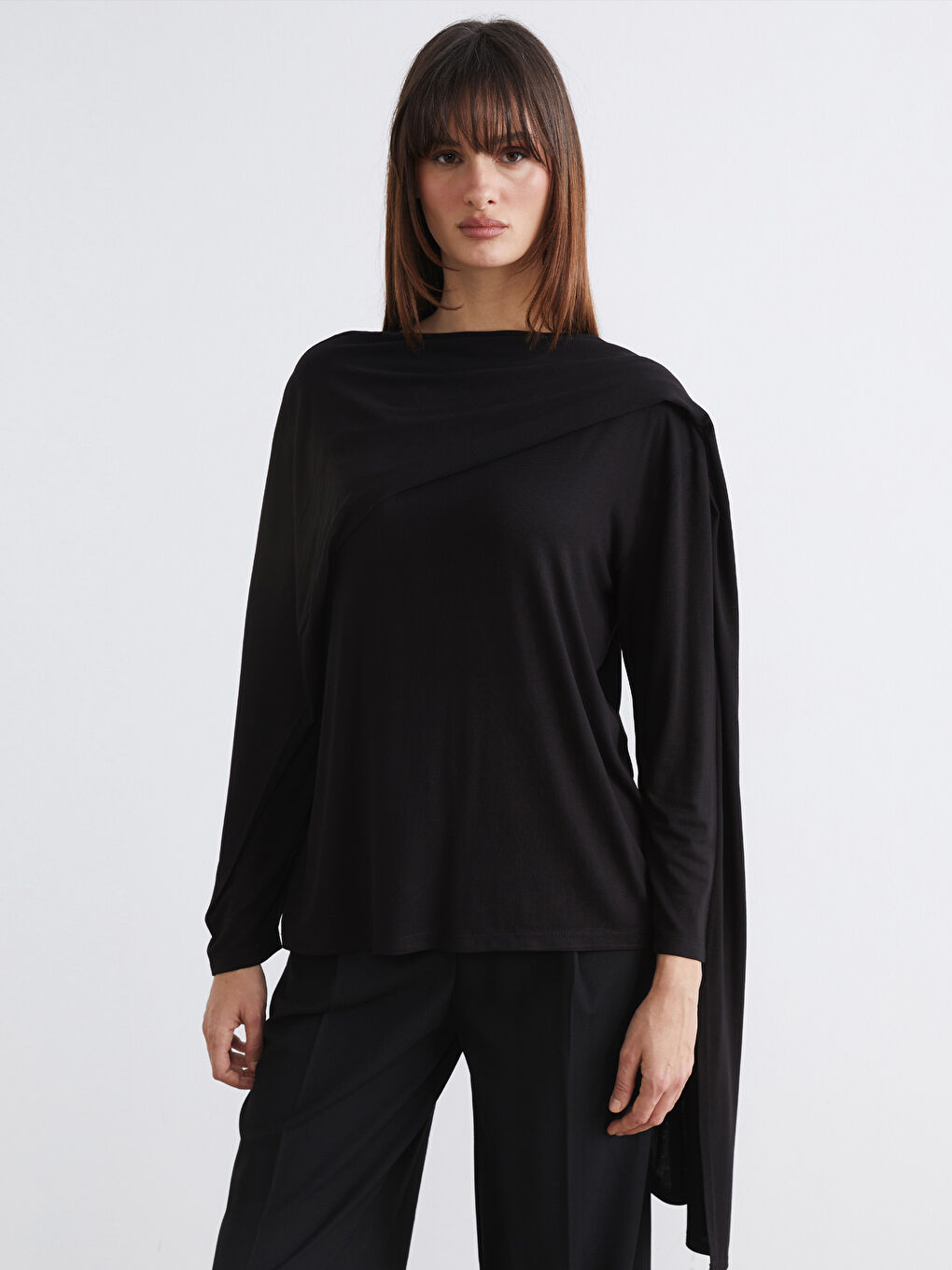 Siyah Şal Yaka Atkı Detaylı Büzgülü Bluz