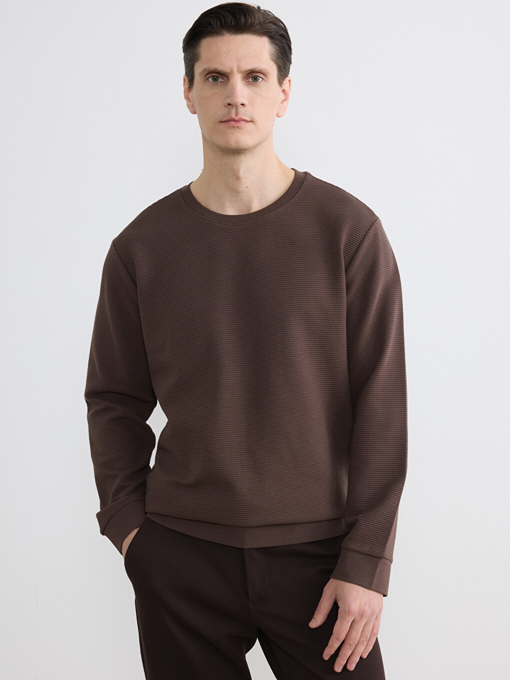 Kahverengi Bisiklet Yaka Uzun Kollu Fitilli Erkek Sweatshirt