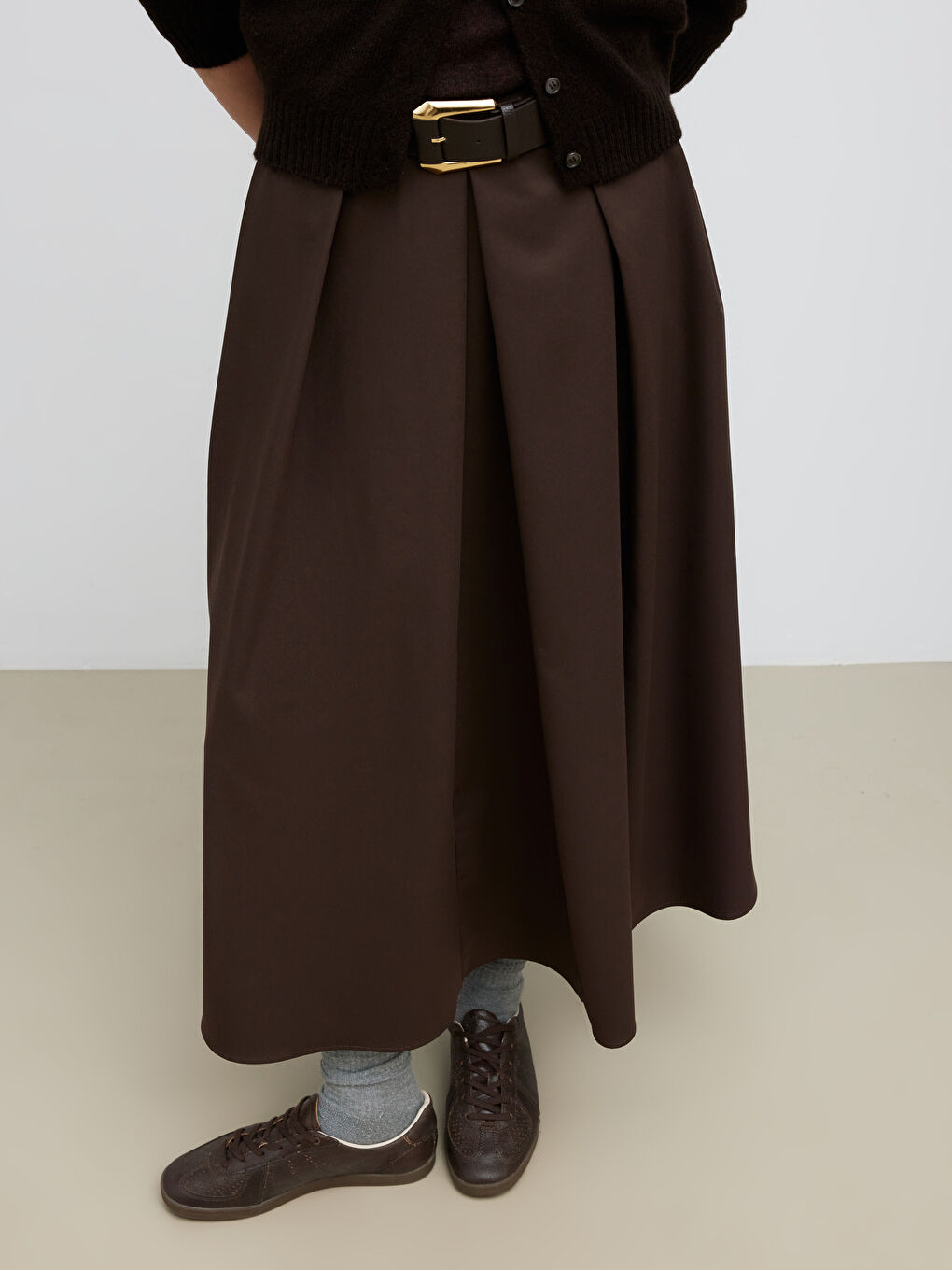 Kahverengi Beli Kemerli Pileli Etek-1