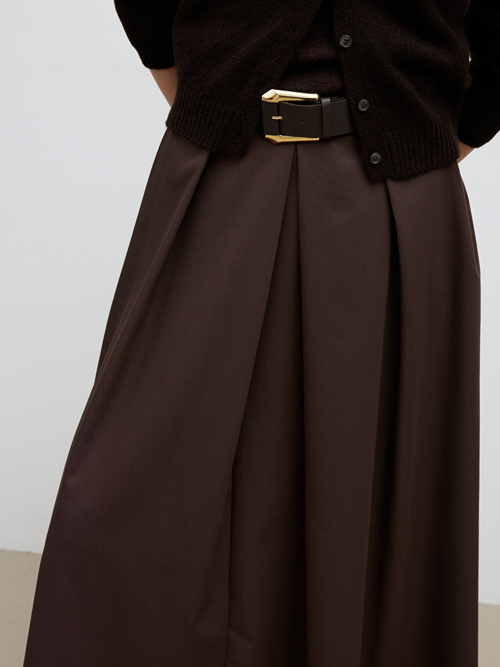 Kahverengi Beli Kemerli Pileli Etek-2