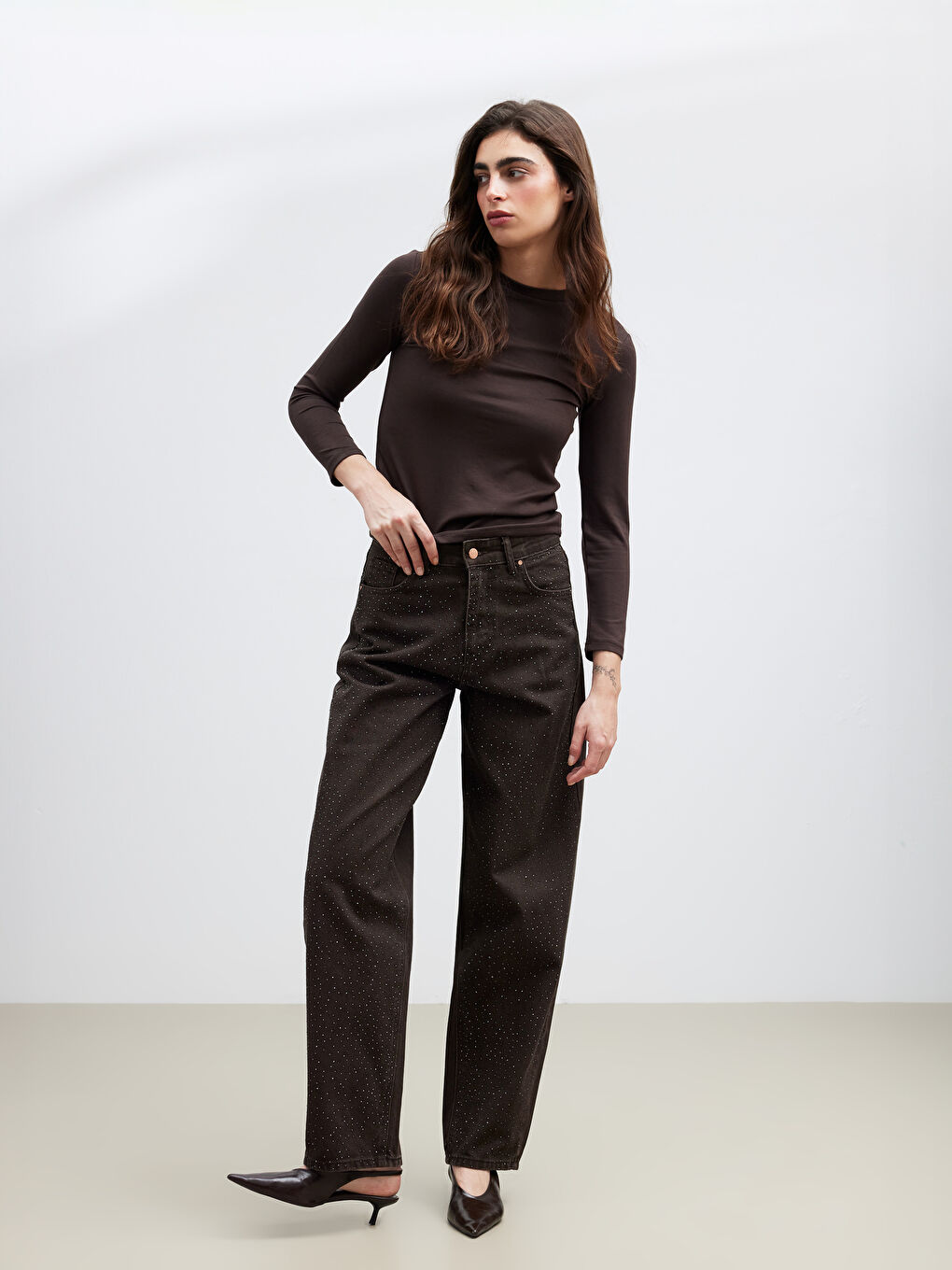 Kahverengi Taşlı Baggy Fit Kadın Jean Pantolon	