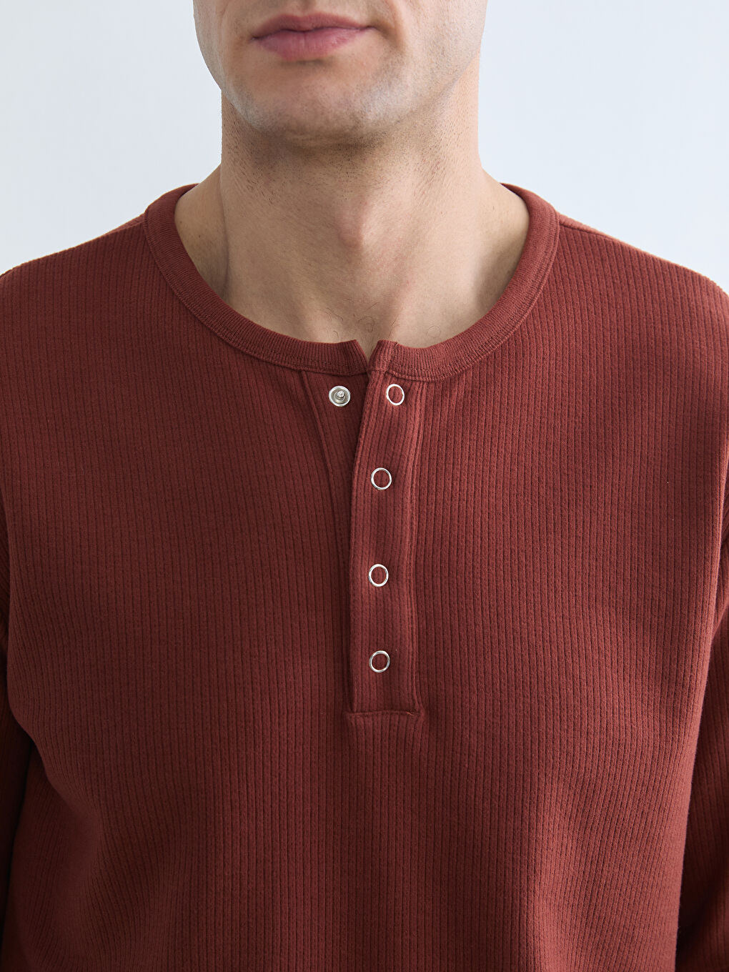 Kahverengi Bisiklet Yaka Erkek Düğmeli Tişört-2