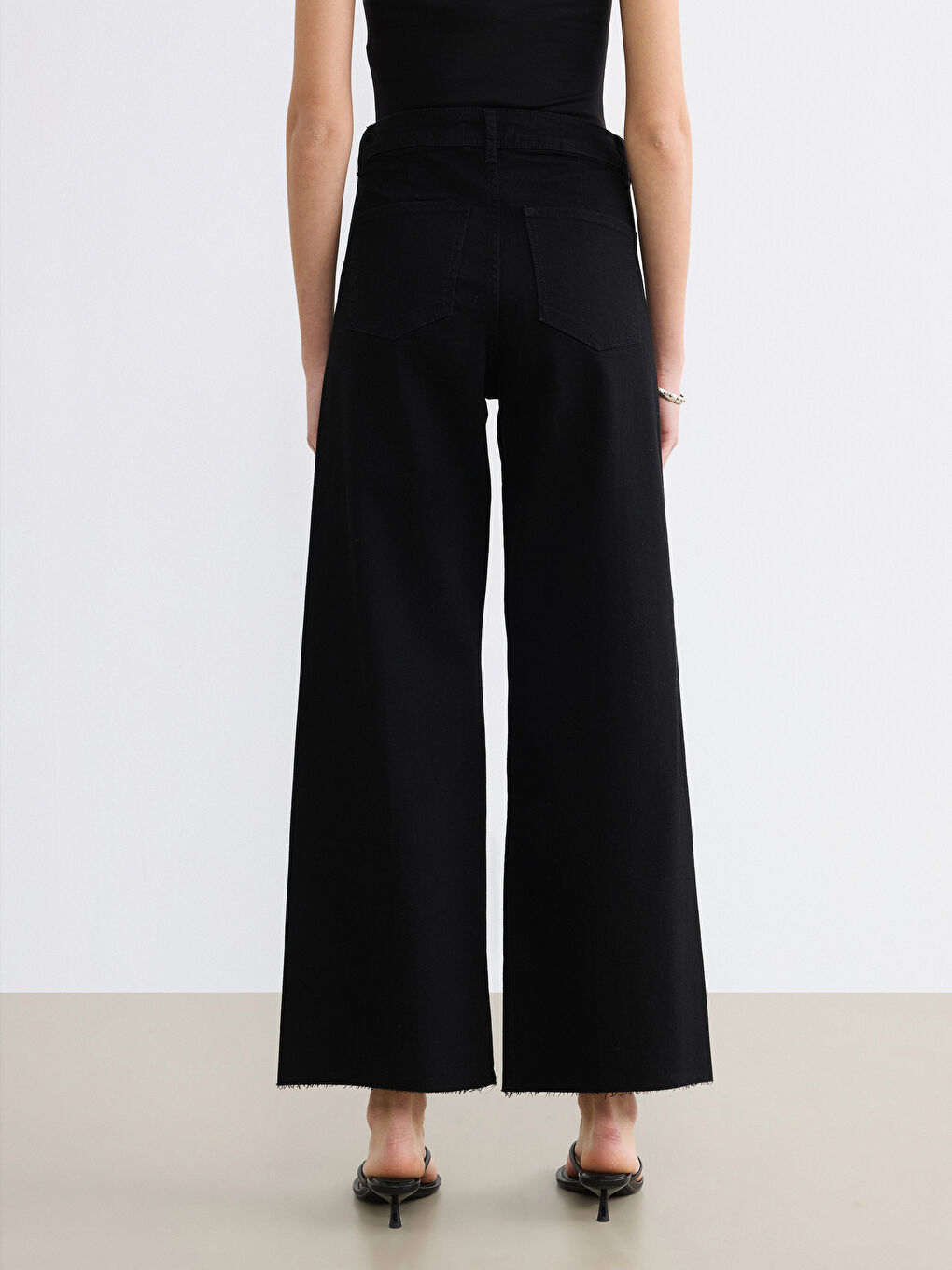 Siyah Flare Kadın Jean Pantolon-3