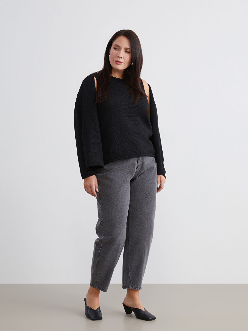 Gri Büyük Beden Mom Fit Kadın Jean Pantolon