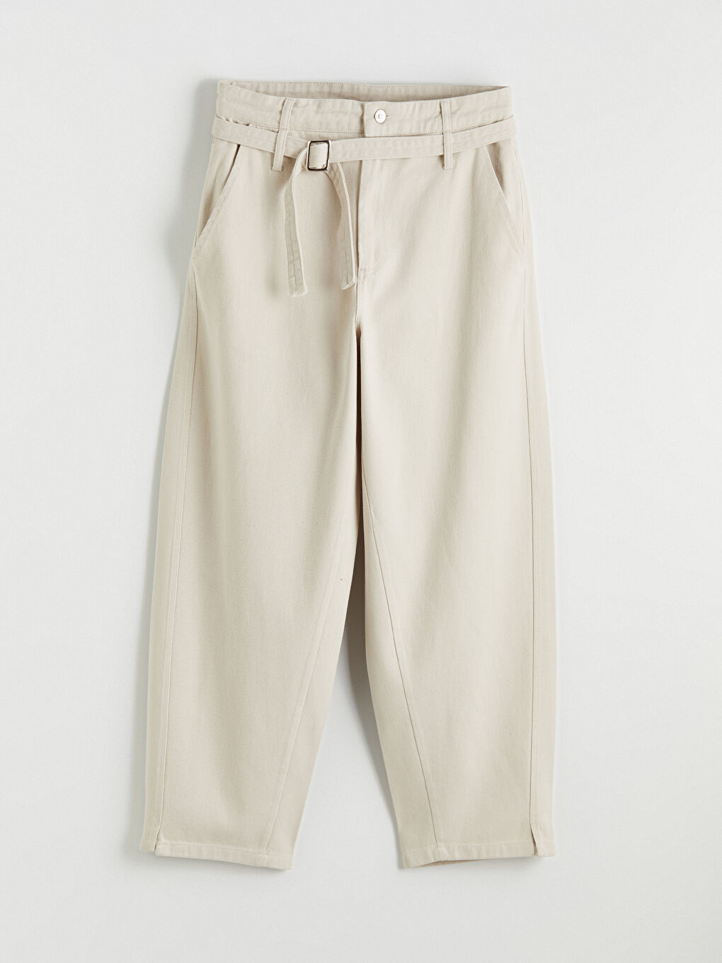 Ekru Loose Fit Kemerli Erkek Pantolon