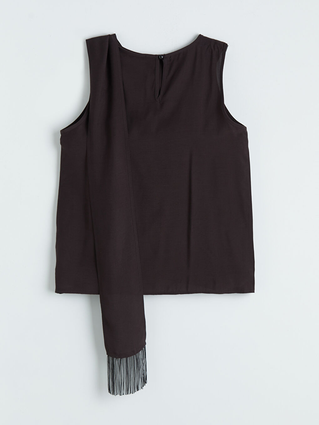 Kahverengi Püsküllü Fular Detaylı Bluz-1