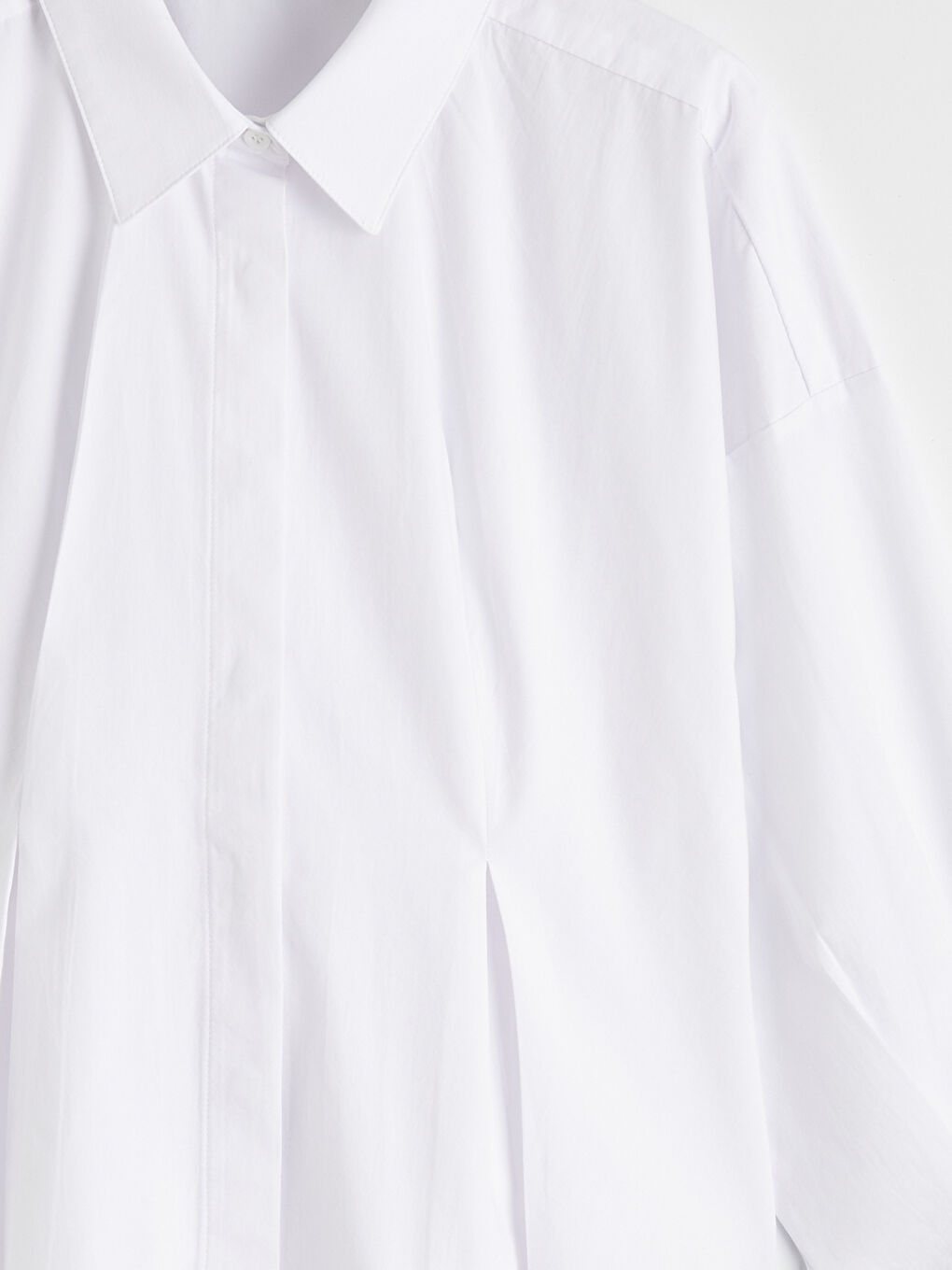 Beyaz Pens Detaylı Kadın Gömlek-7