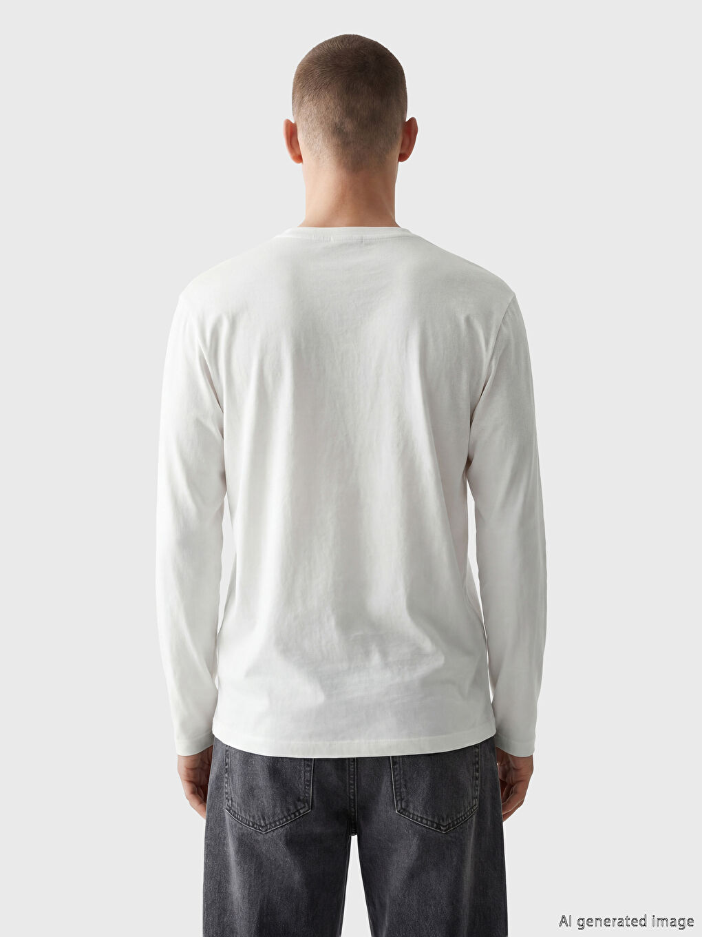 Beyaz Bisiklet Yaka Erkek Sweatshirt-3