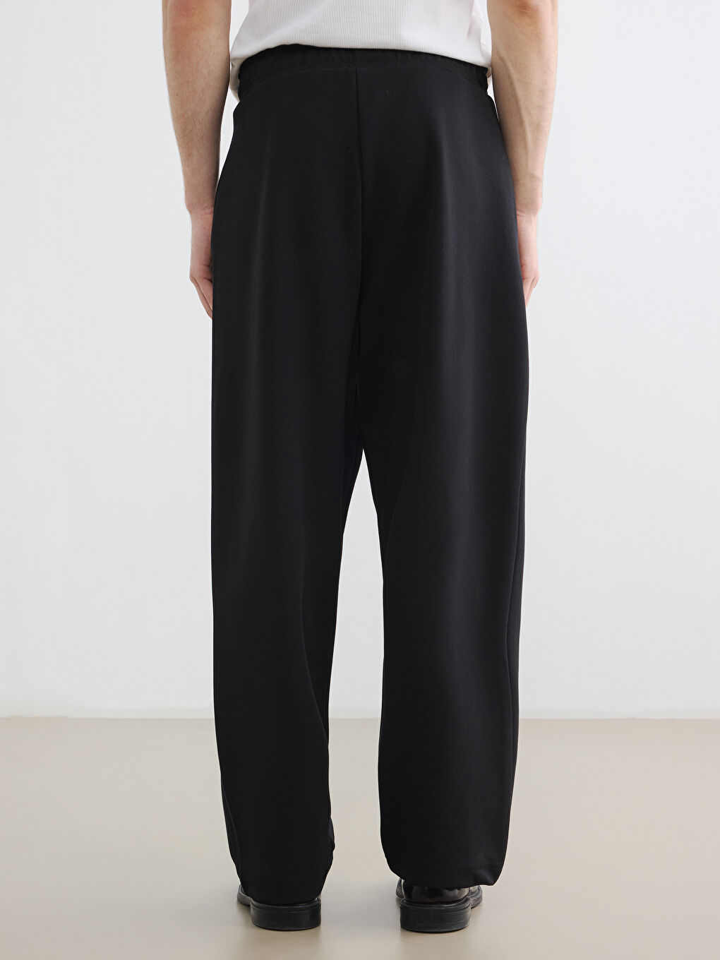 Relaxed Fit Men's Sweatpants-3