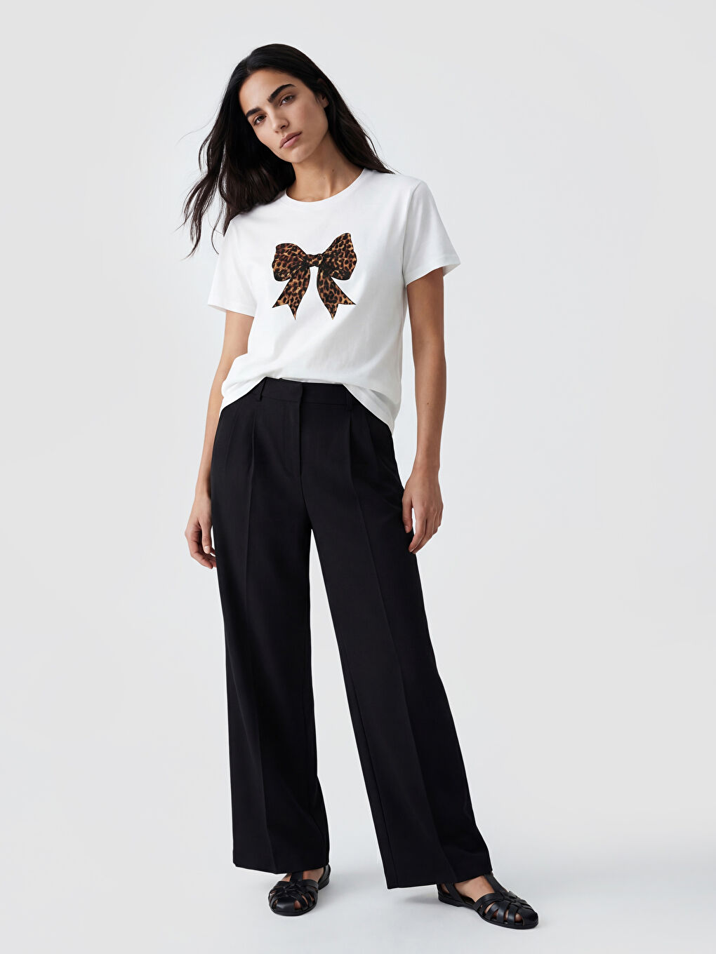 Crew Neck Bow Printed Women's T-Shirt-1
