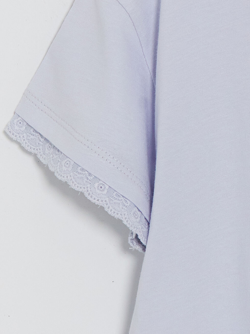 Lila Bisiklet Yaka Dantel Detaylı Kız Çocuk Tişört-2