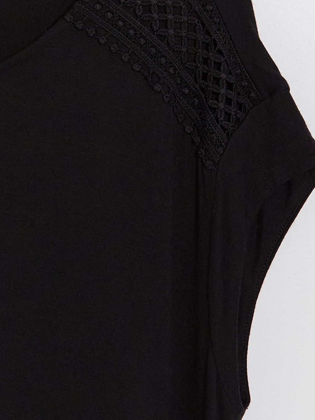 Crew Neck Lace Detailed Dress-6