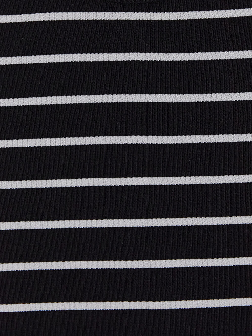 Siyah Bisiklet Yaka Çizgili Kadın Tişört-2