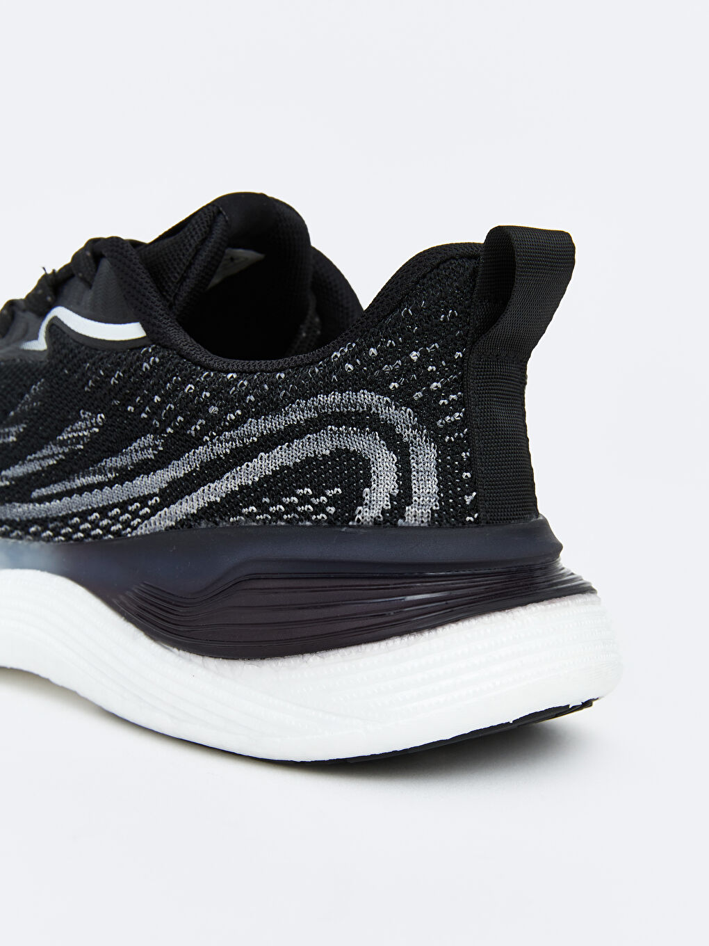 Siyah Fileli Kadın Spor Ayakkabı-4