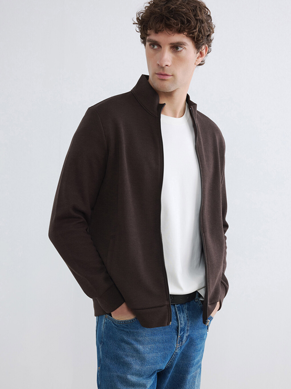 Kahverengi Dik Yaka Erkek Fermuarlı Sweatshirt