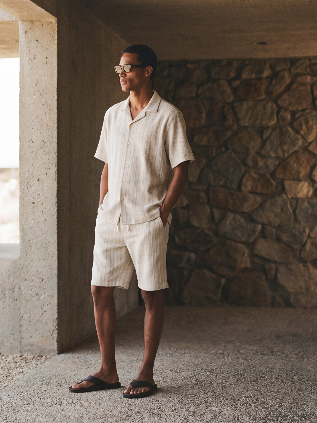 Standard Fit Linen Look Men's Shorts-1