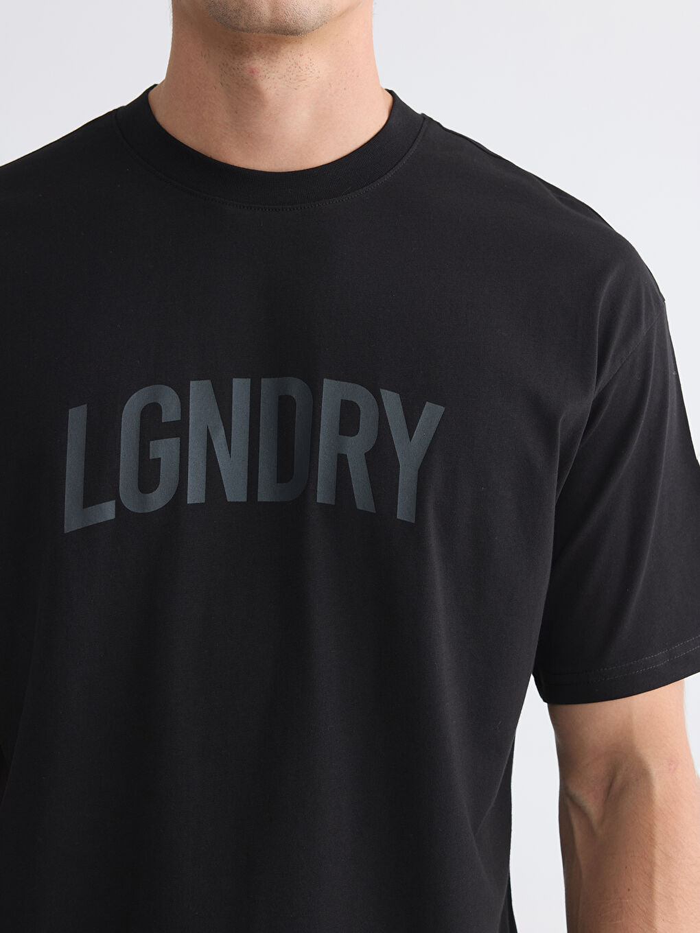 Rundhalsausschnitt Bedrucktes Herren T-Shirt-2