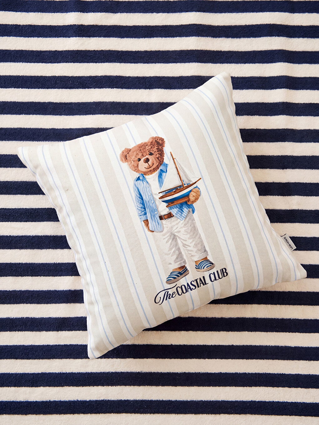Karışık Ayı Teddy Baskılı Kırlent Kılıfı 45x45 Cm