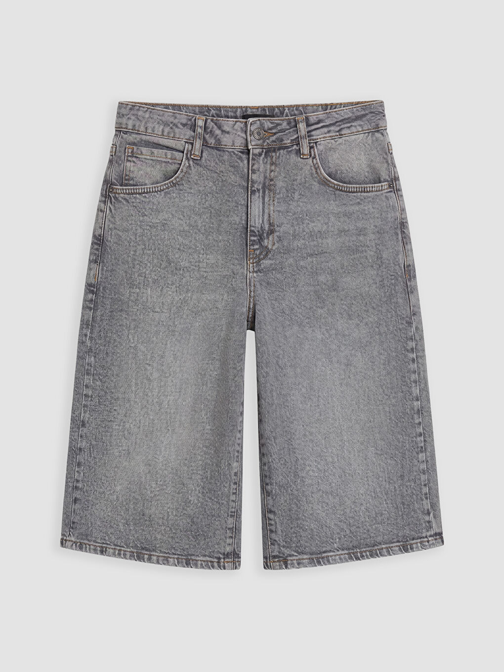 Gri Bermuda Fit Kadın Jean Şort