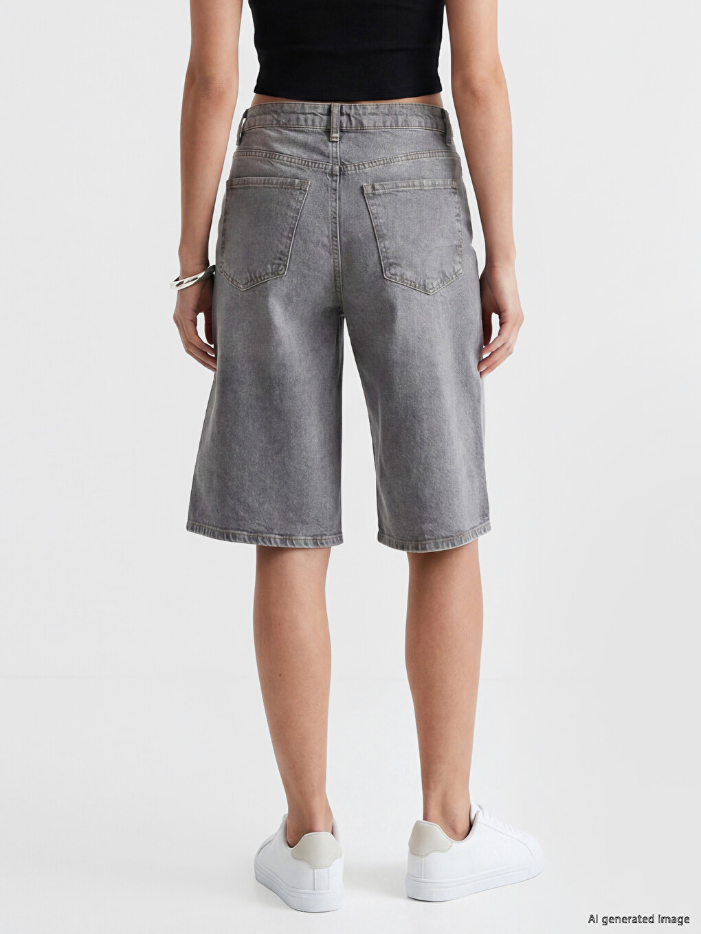 Gri Bermuda Fit Kadın Jean Şortolon-3