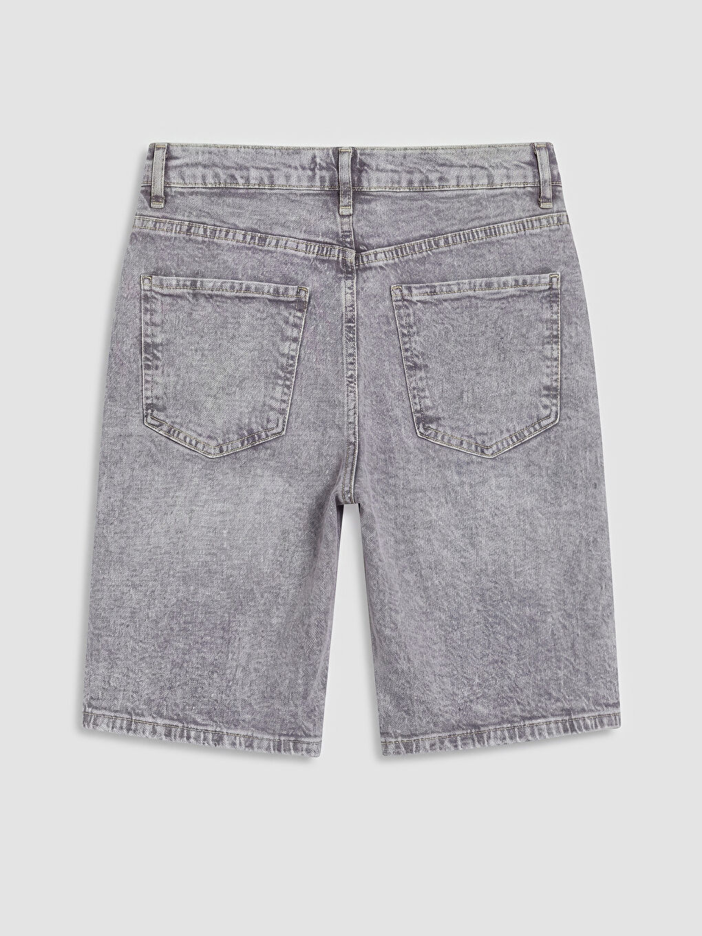 Gri Bermuda Fit Kadın Jean Şort-1